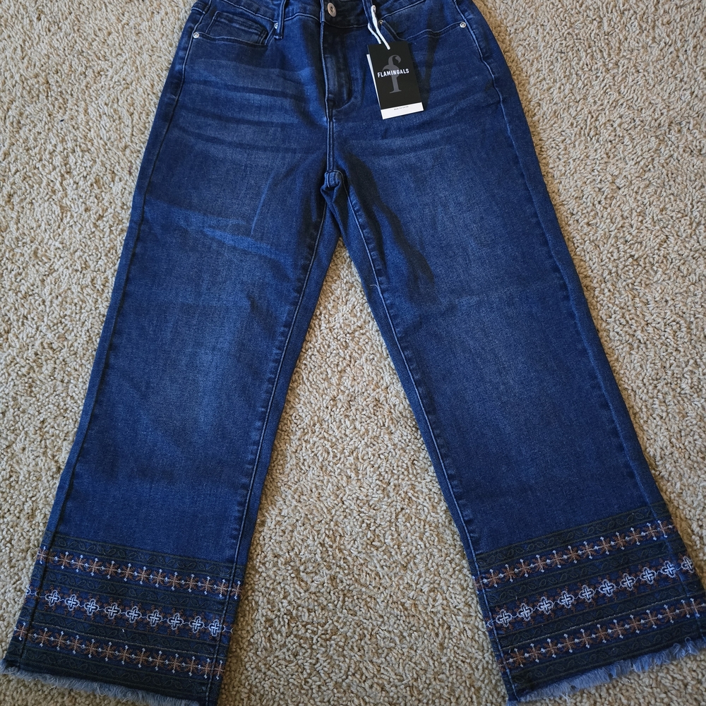 Flamingals Boho Embroidered Jeans Size Small